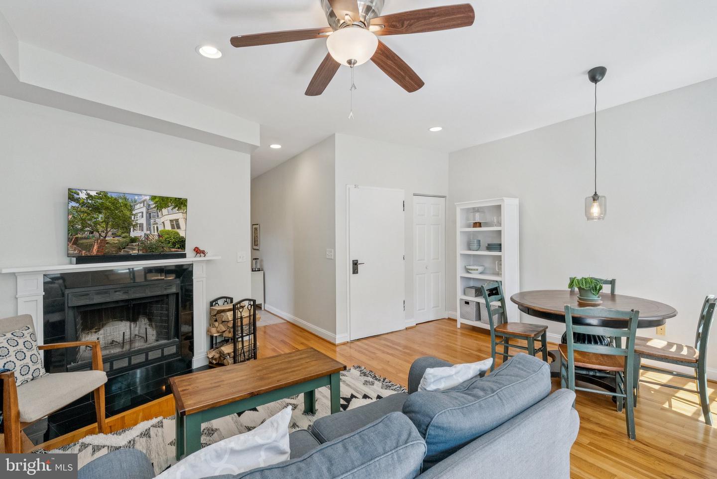 1633 NEWTON ST NW #3, WASHINGTON, District Of Columbia 20010, 2 Bedrooms Bedrooms, ,1 BathroomBathrooms,Residential,For sale,1633 NEWTON ST NW #3,DCDC2216200 MLS # DCDC2216200