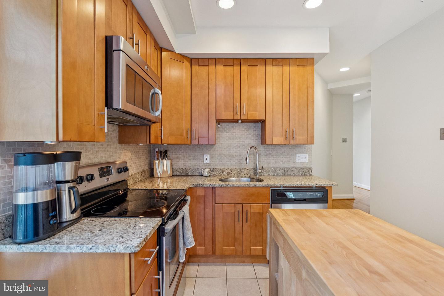 1633 NEWTON ST NW #3, WASHINGTON, District Of Columbia 20010, 2 Bedrooms Bedrooms, ,1 BathroomBathrooms,Residential,For sale,1633 NEWTON ST NW #3,DCDC2216200 MLS # DCDC2216200