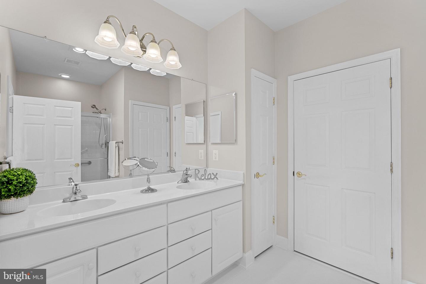 44444 OAKMONT MANOR SQ, ASHBURN, Virginia 20147, 2 Bedrooms Bedrooms, ,2 BathroomsBathrooms,Residential,For sale,44444 OAKMONT MANOR SQ,VALO2105050 MLS # VALO2105050