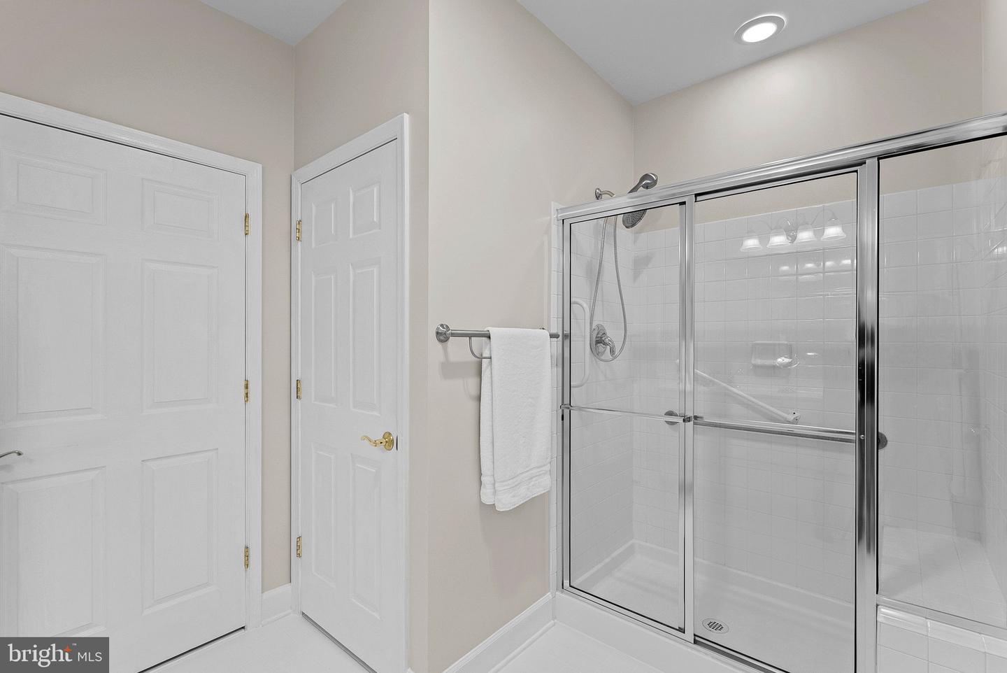 44444 OAKMONT MANOR SQ, ASHBURN, Virginia 20147, 2 Bedrooms Bedrooms, ,2 BathroomsBathrooms,Residential,For sale,44444 OAKMONT MANOR SQ,VALO2105050 MLS # VALO2105050