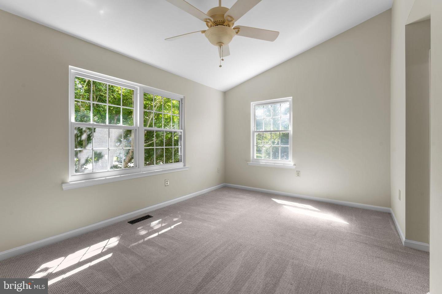 5128 SPRING BRANCH BLVD, DUMFRIES, Virginia 22025, 3 Bedrooms Bedrooms, 10 Rooms Rooms,2 BathroomsBathrooms,Residential,For sale,5128 SPRING BRANCH BLVD,VAPW2102164 MLS # VAPW2102164