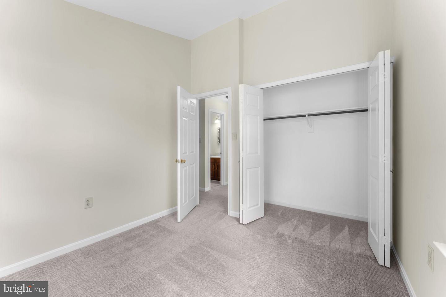 5128 SPRING BRANCH BLVD, DUMFRIES, Virginia 22025, 3 Bedrooms Bedrooms, 10 Rooms Rooms,2 BathroomsBathrooms,Residential,For sale,5128 SPRING BRANCH BLVD,VAPW2102164 MLS # VAPW2102164