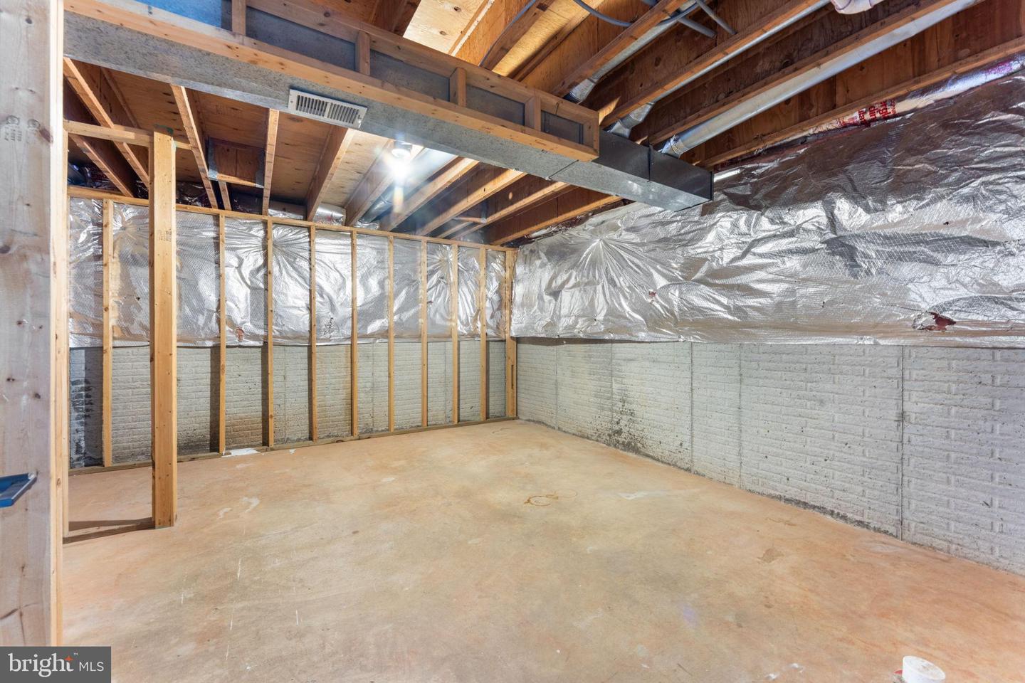 5128 SPRING BRANCH BLVD, DUMFRIES, Virginia 22025, 3 Bedrooms Bedrooms, 10 Rooms Rooms,2 BathroomsBathrooms,Residential,For sale,5128 SPRING BRANCH BLVD,VAPW2102164 MLS # VAPW2102164