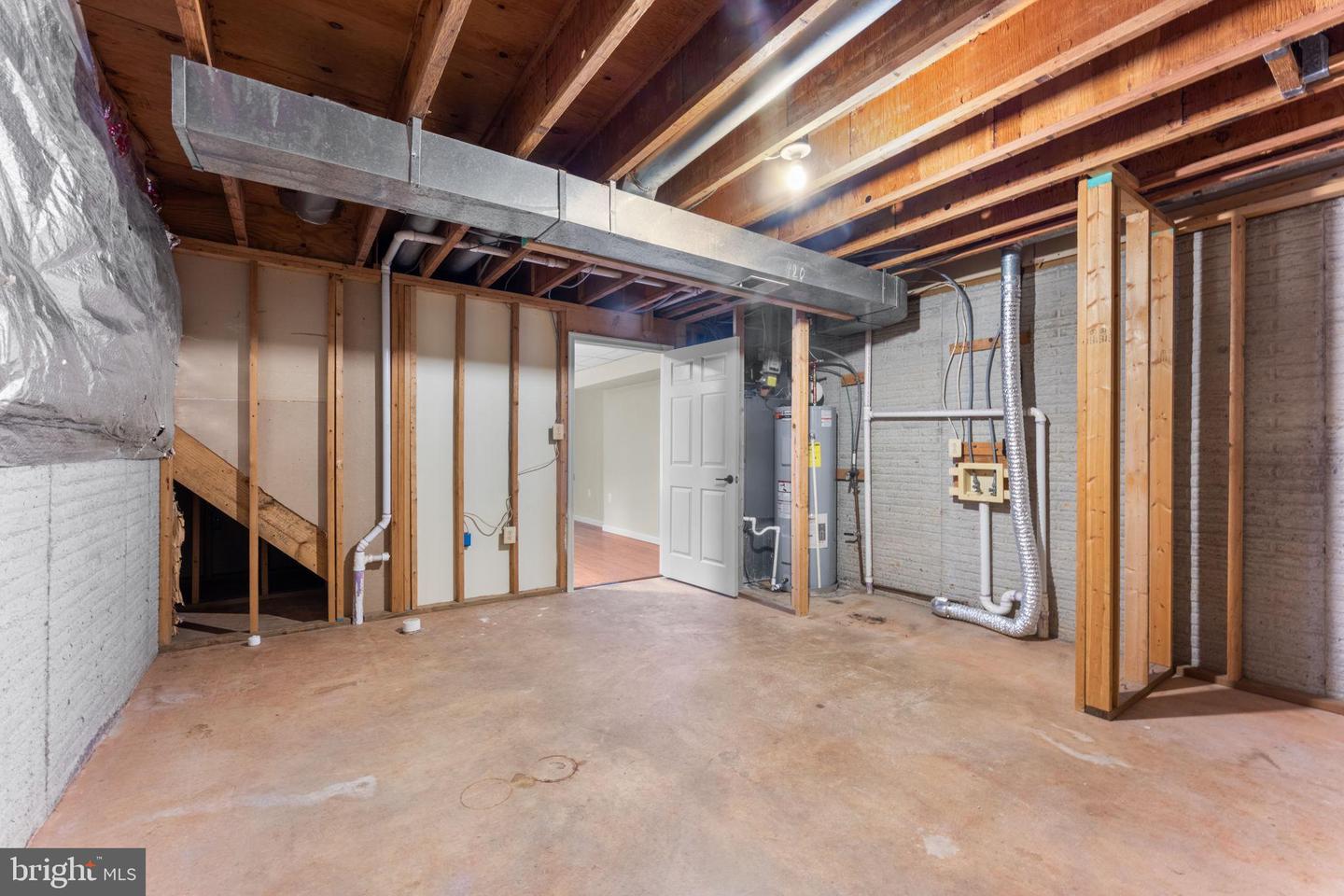 5128 SPRING BRANCH BLVD, DUMFRIES, Virginia 22025, 3 Bedrooms Bedrooms, 10 Rooms Rooms,2 BathroomsBathrooms,Residential,For sale,5128 SPRING BRANCH BLVD,VAPW2102164 MLS # VAPW2102164
