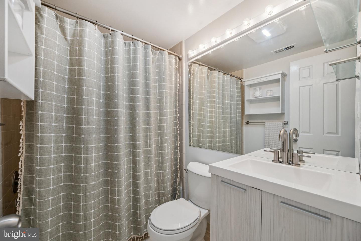 1812 VERNON ST NW #34, WASHINGTON, District Of Columbia 20009, 2 Bedrooms Bedrooms, ,1 BathroomBathrooms,Residential,For sale,1812 VERNON ST NW #34,DCDC2216262 MLS # DCDC2216262