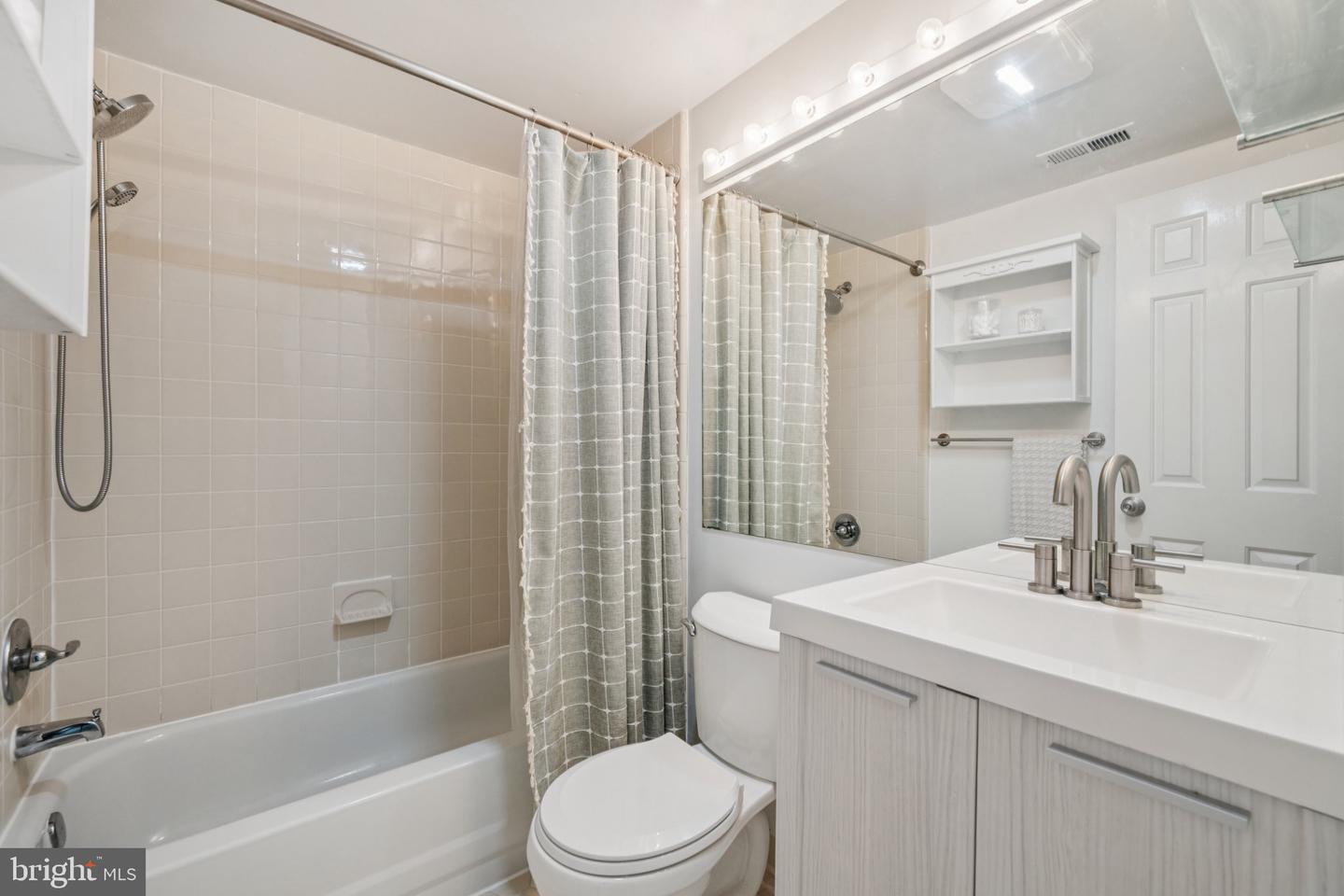 1812 VERNON ST NW #34, WASHINGTON, District Of Columbia 20009, 2 Bedrooms Bedrooms, ,1 BathroomBathrooms,Residential,For sale,1812 VERNON ST NW #34,DCDC2216262 MLS # DCDC2216262