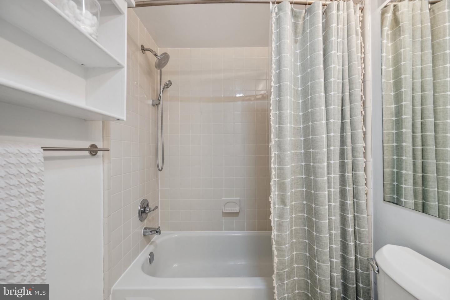1812 VERNON ST NW #34, WASHINGTON, District Of Columbia 20009, 2 Bedrooms Bedrooms, ,1 BathroomBathrooms,Residential,For sale,1812 VERNON ST NW #34,DCDC2216262 MLS # DCDC2216262