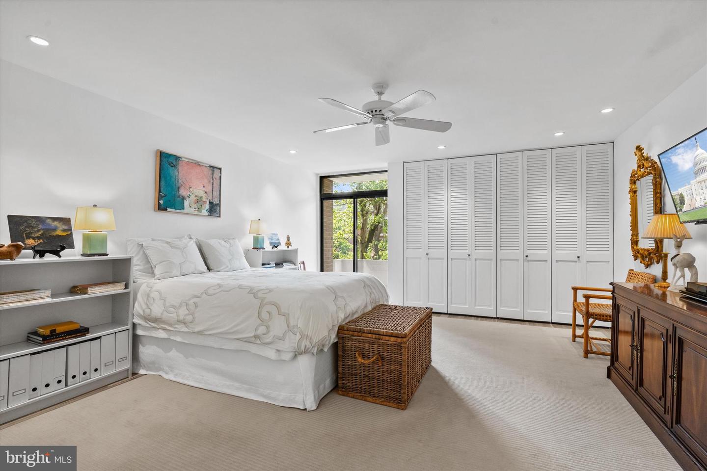 407 N ST SW #4, WASHINGTON, District Of Columbia 20024, 4 Bedrooms Bedrooms, ,3 BathroomsBathrooms,Residential,For sale,407 N ST SW #4,DCDC2216540 MLS # DCDC2216540