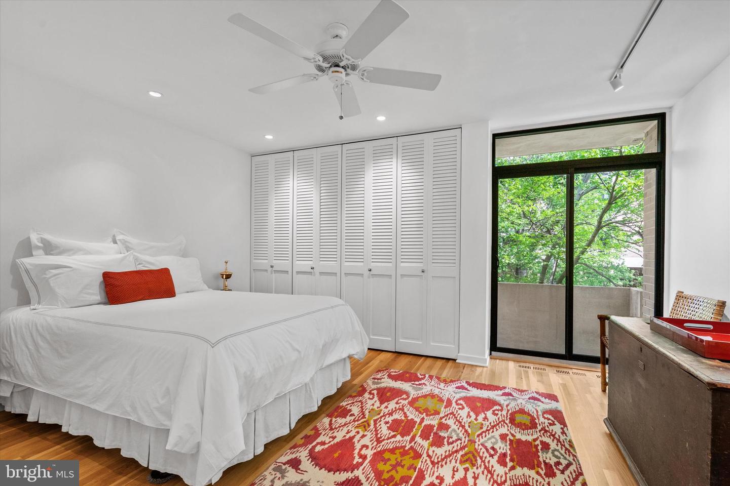 407 N ST SW #4, WASHINGTON, District Of Columbia 20024, 4 Bedrooms Bedrooms, ,3 BathroomsBathrooms,Residential,For sale,407 N ST SW #4,DCDC2216540 MLS # DCDC2216540