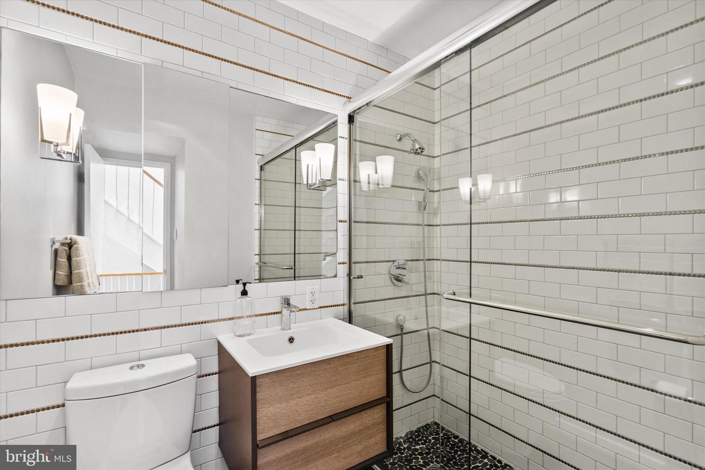 407 N ST SW #4, WASHINGTON, District Of Columbia 20024, 4 Bedrooms Bedrooms, ,3 BathroomsBathrooms,Residential,For sale,407 N ST SW #4,DCDC2216540 MLS # DCDC2216540