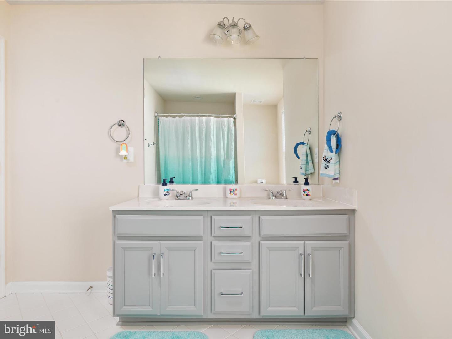 101 JEWEL BOX DR, STEPHENSON, Virginia 22656, 5 Bedrooms Bedrooms, ,3 BathroomsBathrooms,Residential,For sale,101 JEWEL BOX DR,VAFV2036372 MLS # VAFV2036372