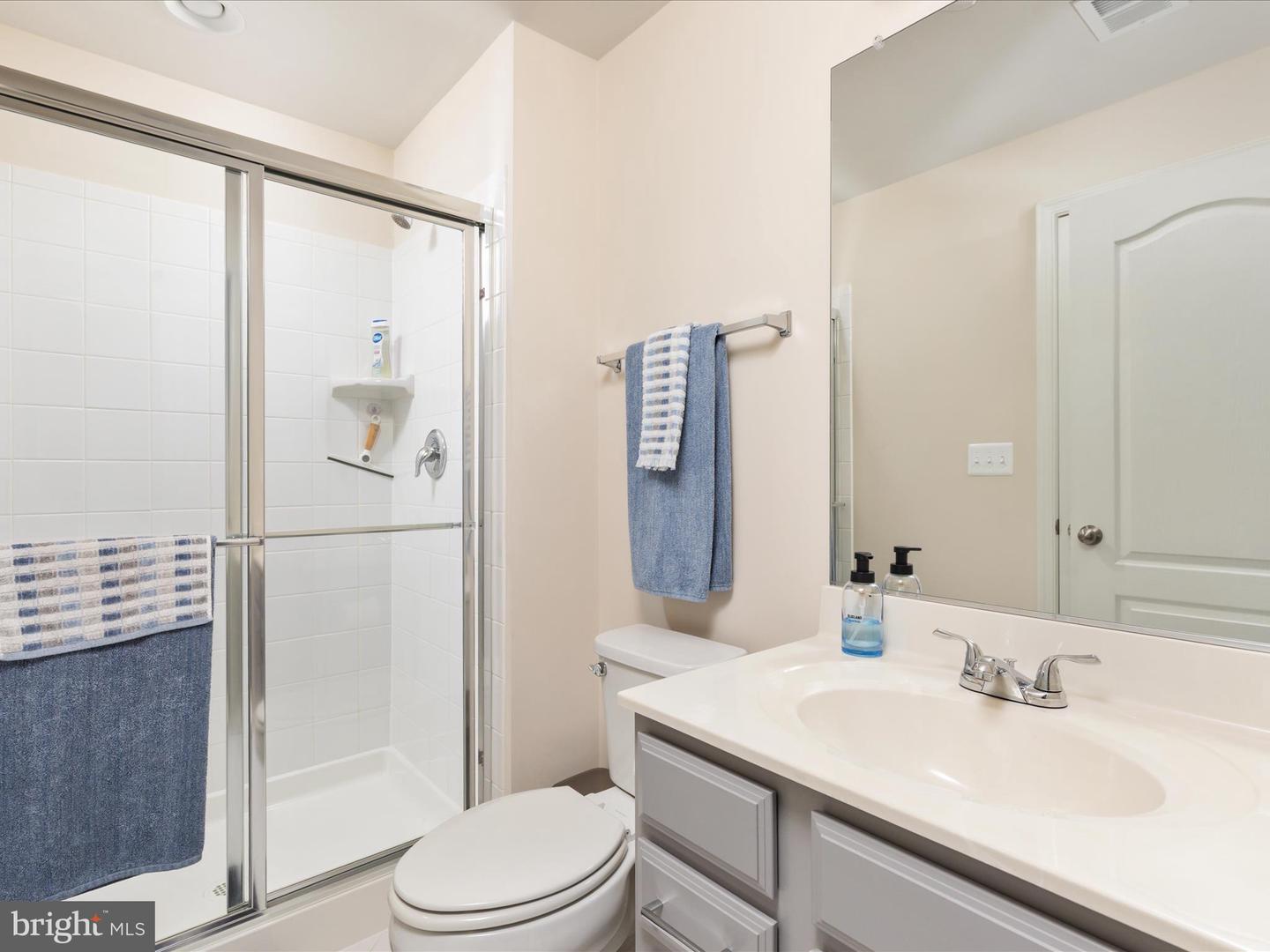 101 JEWEL BOX DR, STEPHENSON, Virginia 22656, 5 Bedrooms Bedrooms, ,3 BathroomsBathrooms,Residential,For sale,101 JEWEL BOX DR,VAFV2036372 MLS # VAFV2036372