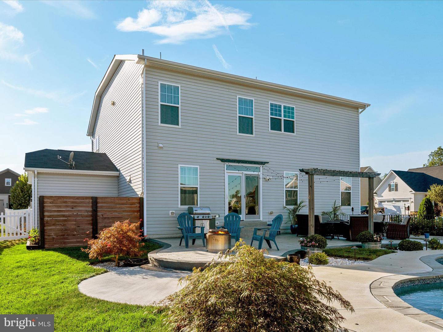 101 JEWEL BOX DR, STEPHENSON, Virginia 22656, 5 Bedrooms Bedrooms, ,3 BathroomsBathrooms,Residential,For sale,101 JEWEL BOX DR,VAFV2036372 MLS # VAFV2036372