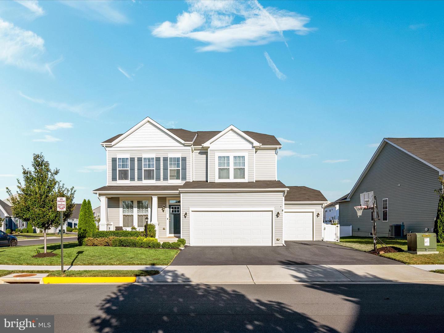 101 JEWEL BOX DR, STEPHENSON, Virginia 22656, 5 Bedrooms Bedrooms, ,3 BathroomsBathrooms,Residential,For sale,101 JEWEL BOX DR,VAFV2036372 MLS # VAFV2036372