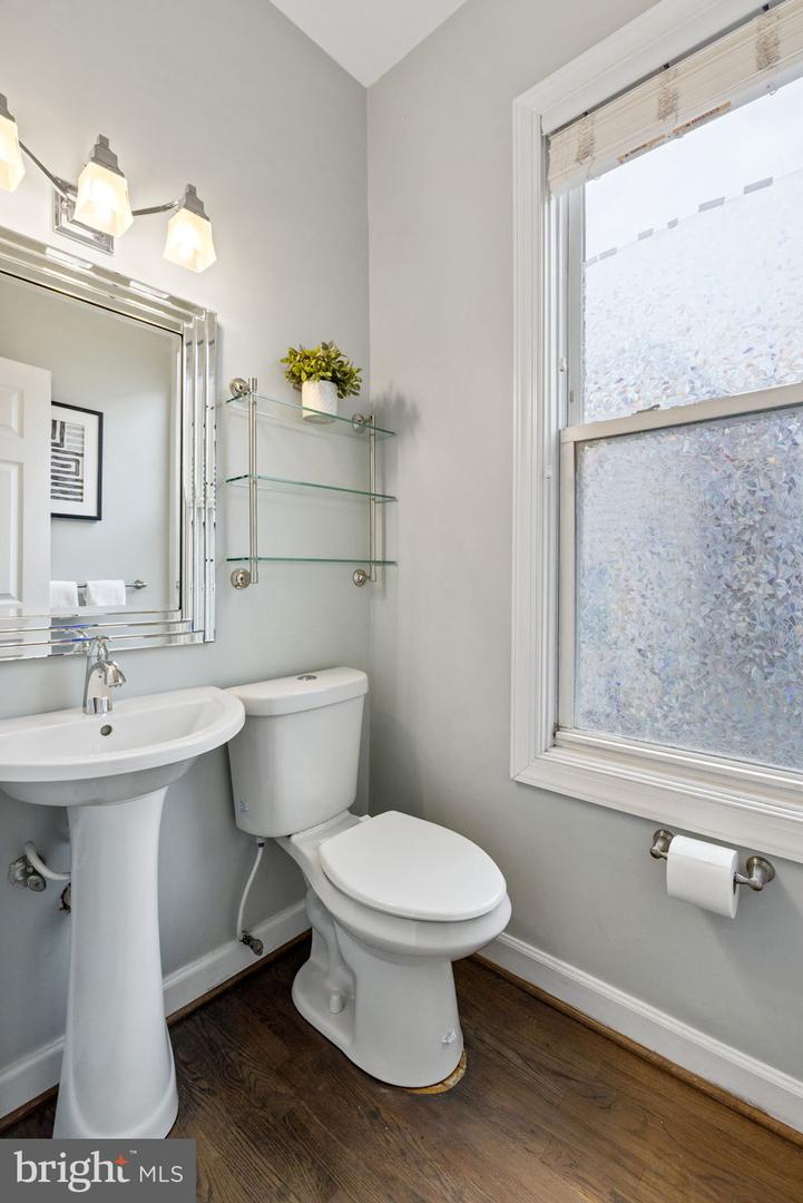 1019 10TH ST NE, WASHINGTON, District Of Columbia 20002, 4 Bedrooms Bedrooms, ,3 BathroomsBathrooms,Residential,For sale,1019 10TH ST NE,DCDC2216608 MLS # DCDC2216608