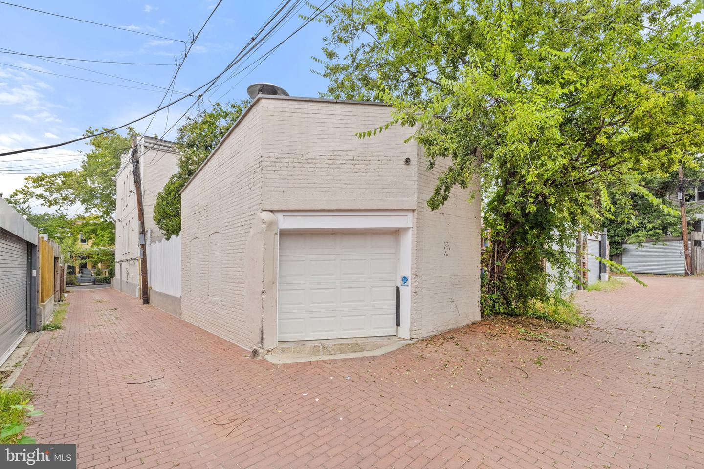 1019 10TH ST NE, WASHINGTON, District Of Columbia 20002, 4 Bedrooms Bedrooms, ,3 BathroomsBathrooms,Residential,For sale,1019 10TH ST NE,DCDC2216608 MLS # DCDC2216608