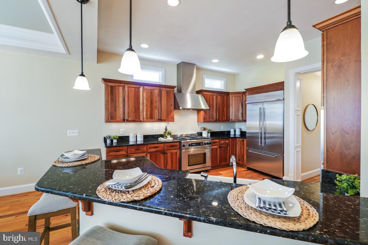 217 TALAHI RD SE, VIENNA, Virginia 22180, 4 Bedrooms Bedrooms, ,4 BathroomsBathrooms,Residential,For sale,217 TALAHI RD SE,VAFX2263720 MLS # VAFX2263720