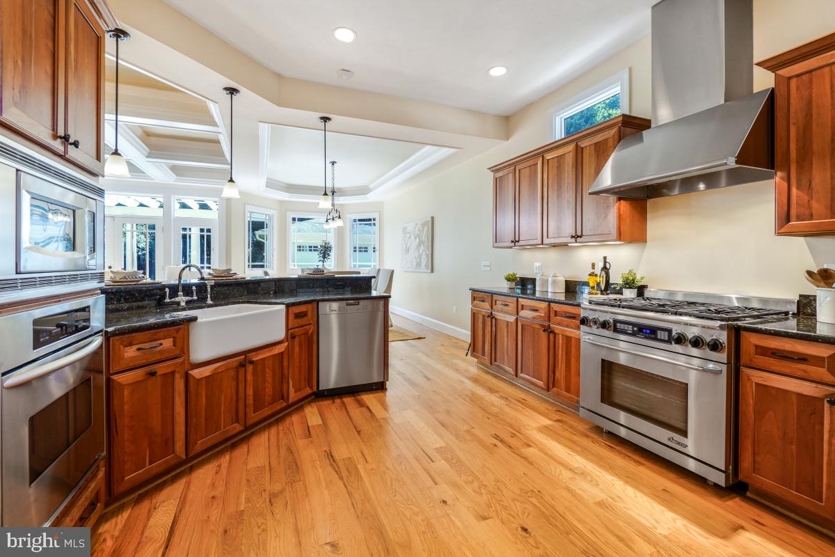 217 TALAHI RD SE, VIENNA, Virginia 22180, 4 Bedrooms Bedrooms, ,4 BathroomsBathrooms,Residential,For sale,217 TALAHI RD SE,VAFX2263720 MLS # VAFX2263720