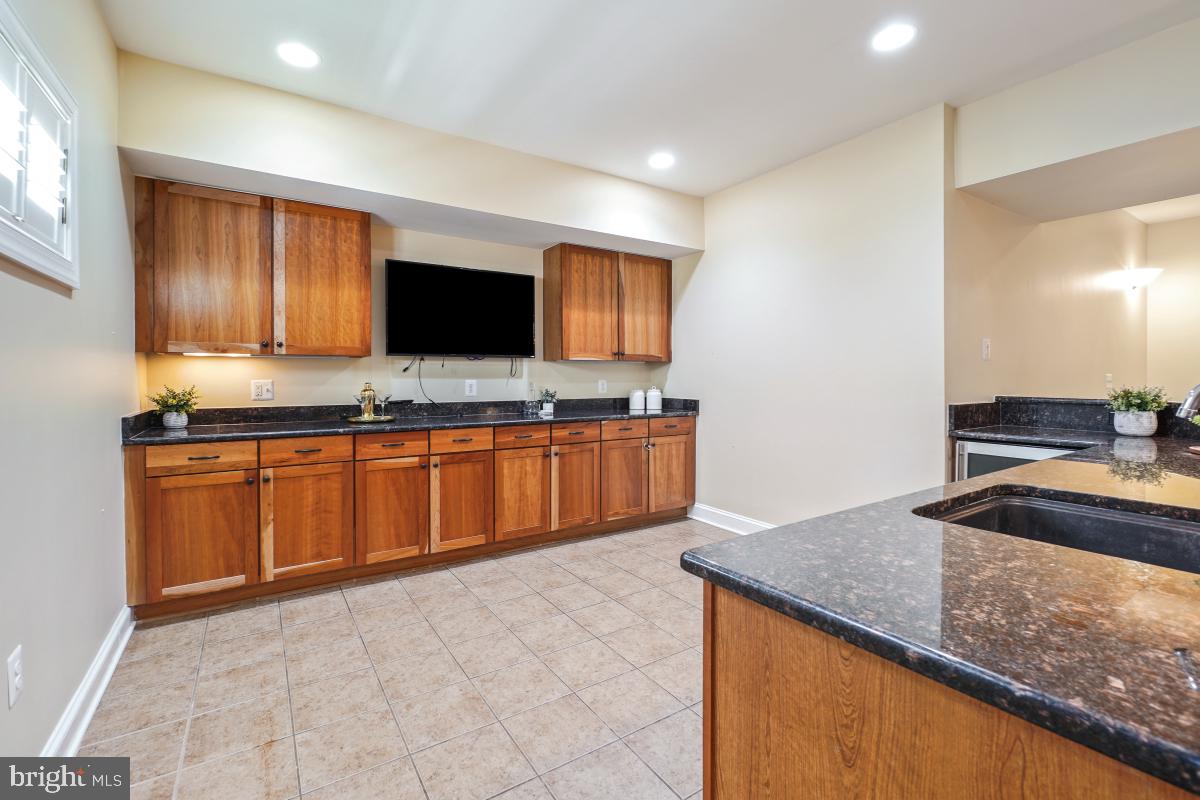 217 TALAHI RD SE, VIENNA, Virginia 22180, 4 Bedrooms Bedrooms, ,4 BathroomsBathrooms,Residential,For sale,217 TALAHI RD SE,VAFX2263720 MLS # VAFX2263720
