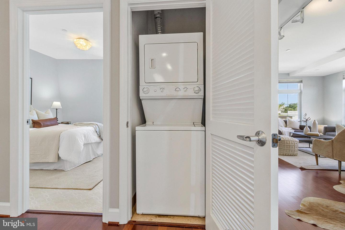 150 V ST NW #V402, WASHINGTON, District Of Columbia 20001, 2 Bedrooms Bedrooms, ,1 BathroomBathrooms,Residential,For sale,150 V ST NW #V402,DCDC2217184 MLS # DCDC2217184