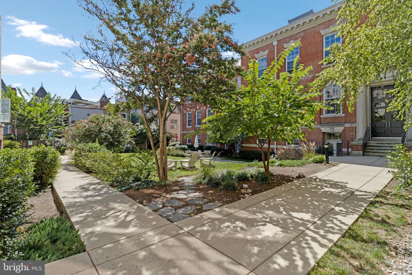150 V ST NW #V402, WASHINGTON, District Of Columbia 20001, 2 Bedrooms Bedrooms, ,1 BathroomBathrooms,Residential,For sale,150 V ST NW #V402,DCDC2217184 MLS # DCDC2217184