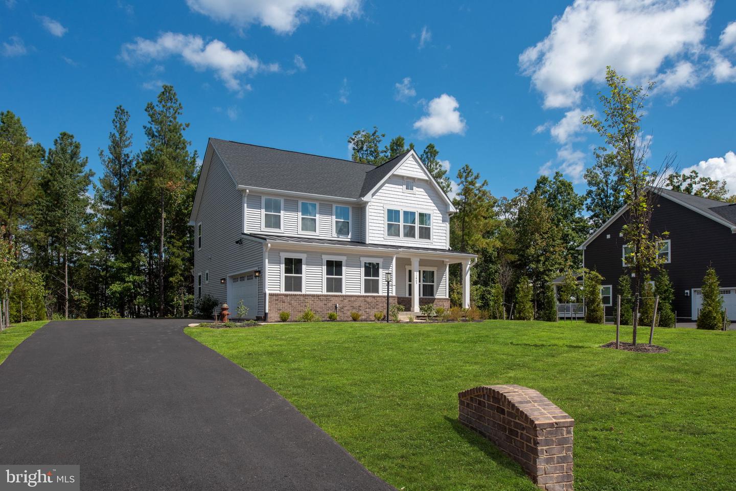 11405 FROSTY KNOLLS CT, SPOTSYLVANIA, Virginia 22551, 4 Bedrooms Bedrooms, ,3 BathroomsBathrooms,Residential,For sale,11405 FROSTY KNOLLS CT,VASP2035864 MLS # VASP2035864