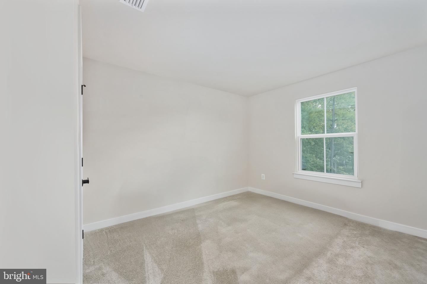 11405 FROSTY KNOLLS CT, SPOTSYLVANIA, Virginia 22551, 4 Bedrooms Bedrooms, ,3 BathroomsBathrooms,Residential,For sale,11405 FROSTY KNOLLS CT,VASP2035864 MLS # VASP2035864
