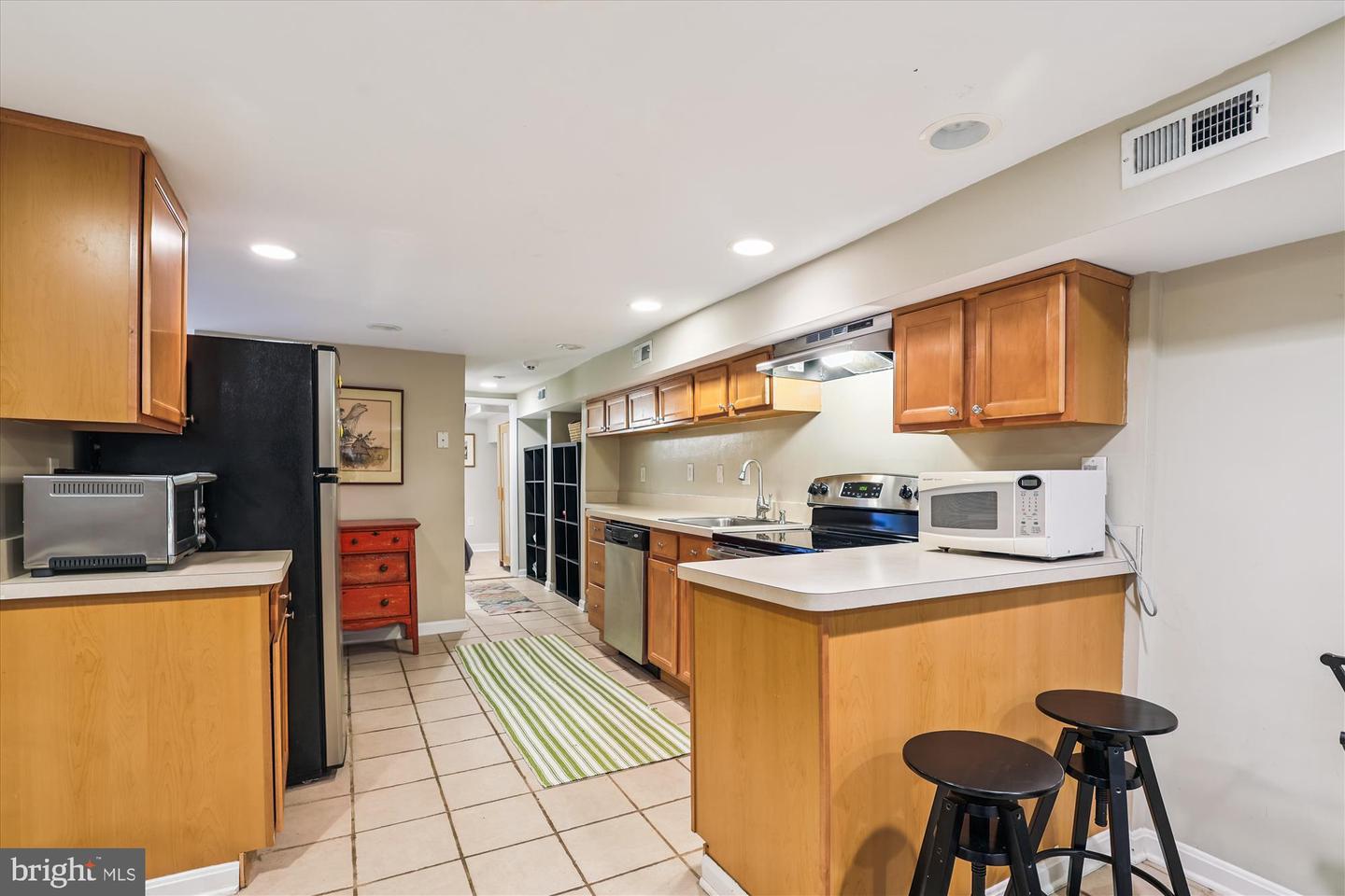 1204 IRVING ST NW, WASHINGTON, District Of Columbia 20010, 4 Bedrooms Bedrooms, ,2 BathroomsBathrooms,Residential,For sale,1204 IRVING ST NW,DCDC2217294 MLS # DCDC2217294
