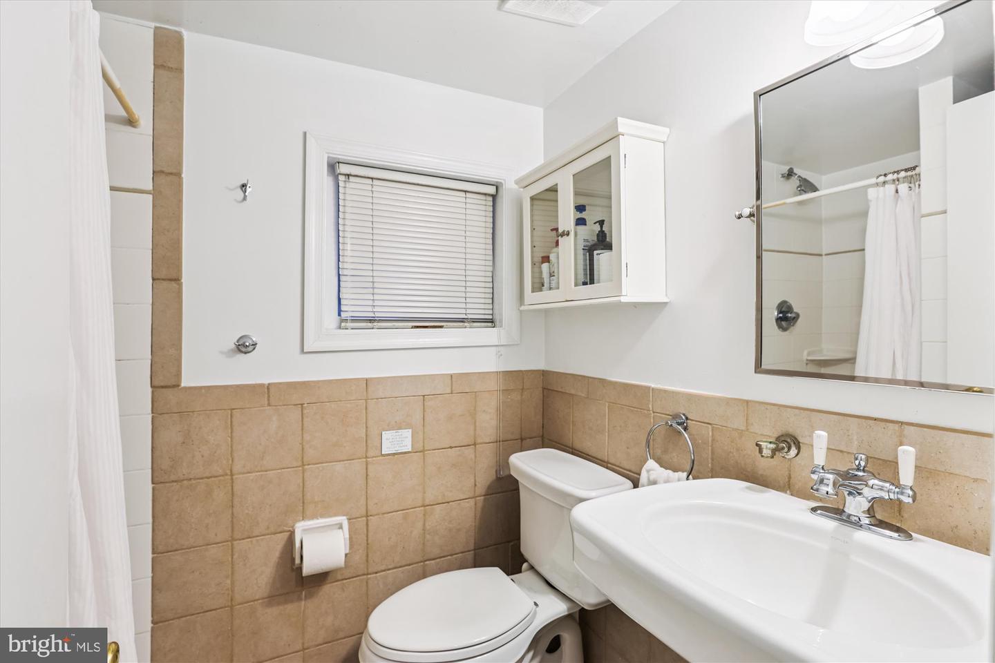 1204 IRVING ST NW, WASHINGTON, District Of Columbia 20010, 4 Bedrooms Bedrooms, ,2 BathroomsBathrooms,Residential,For sale,1204 IRVING ST NW,DCDC2217294 MLS # DCDC2217294