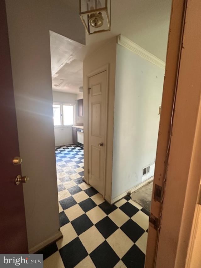 1527 N COLONIAL TER #B, ARLINGTON, Virginia 22209, 2 Bedrooms Bedrooms, ,2 BathroomsBathrooms,Residential,For sale,1527 N COLONIAL TER #B,VAAR2062920 MLS # VAAR2062920