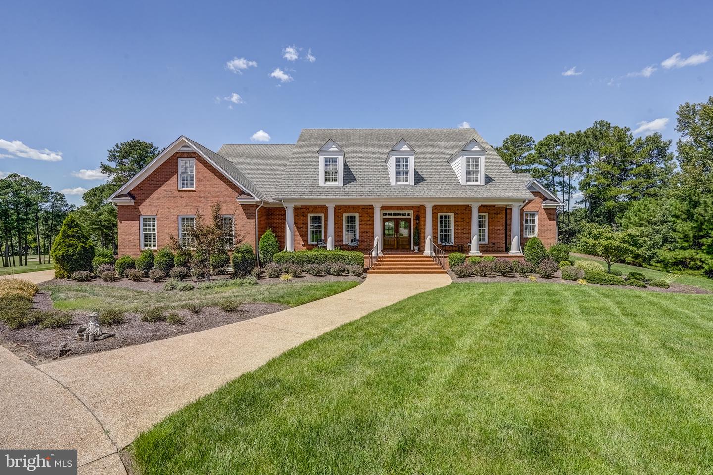 816 FOUNDERS GRANT, MIDLOTHIAN, Virginia 23113, 4 Bedrooms Bedrooms, 12 Rooms Rooms,3 BathroomsBathrooms,Residential,For sale,816 FOUNDERS GRANT,VAPN2000098 MLS # VAPN2000098