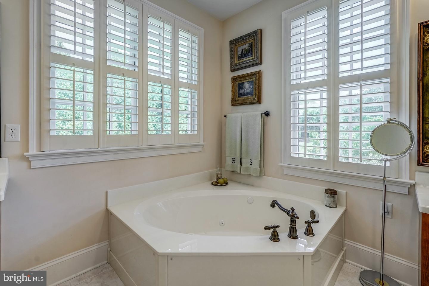 816 FOUNDERS GRANT, MIDLOTHIAN, Virginia 23113, 4 Bedrooms Bedrooms, 12 Rooms Rooms,3 BathroomsBathrooms,Residential,For sale,816 FOUNDERS GRANT,VAPN2000098 MLS # VAPN2000098