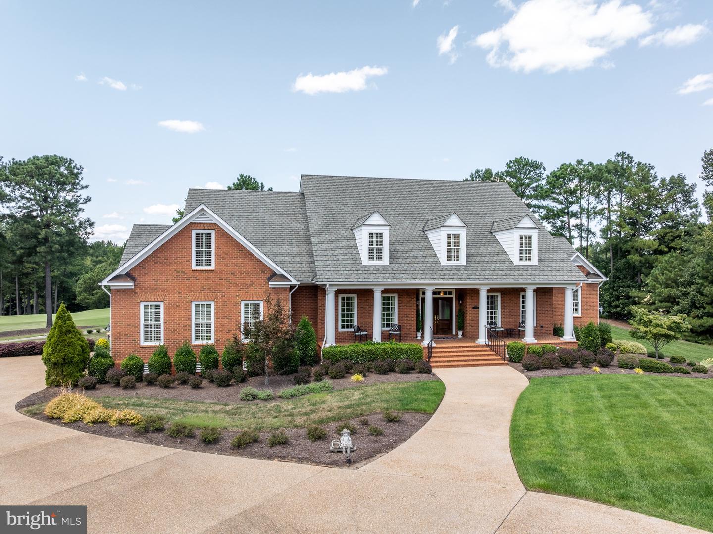 816 FOUNDERS GRANT, MIDLOTHIAN, Virginia 23113, 4 Bedrooms Bedrooms, 12 Rooms Rooms,3 BathroomsBathrooms,Residential,For sale,816 FOUNDERS GRANT,VAPN2000098 MLS # VAPN2000098