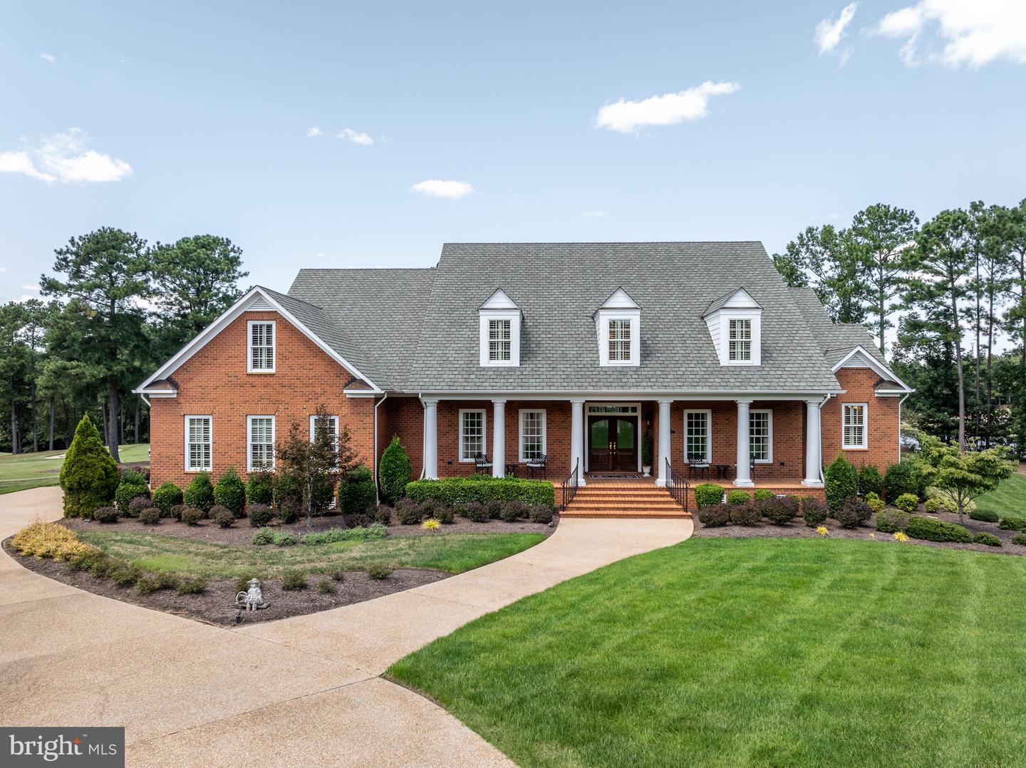 816 FOUNDERS GRANT, MIDLOTHIAN, Virginia 23113, 4 Bedrooms Bedrooms, 12 Rooms Rooms,3 BathroomsBathrooms,Residential,For sale,816 FOUNDERS GRANT,VAPN2000098 MLS # VAPN2000098