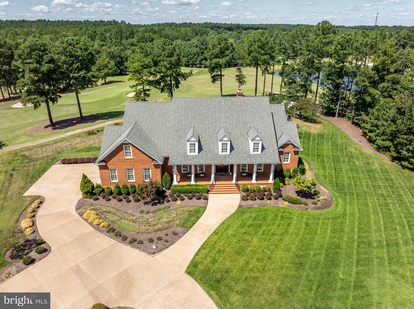 816 FOUNDERS GRANT, MIDLOTHIAN, Virginia 23113, 4 Bedrooms Bedrooms, 12 Rooms Rooms,3 BathroomsBathrooms,Residential,For sale,816 FOUNDERS GRANT,VAPN2000098 MLS # VAPN2000098