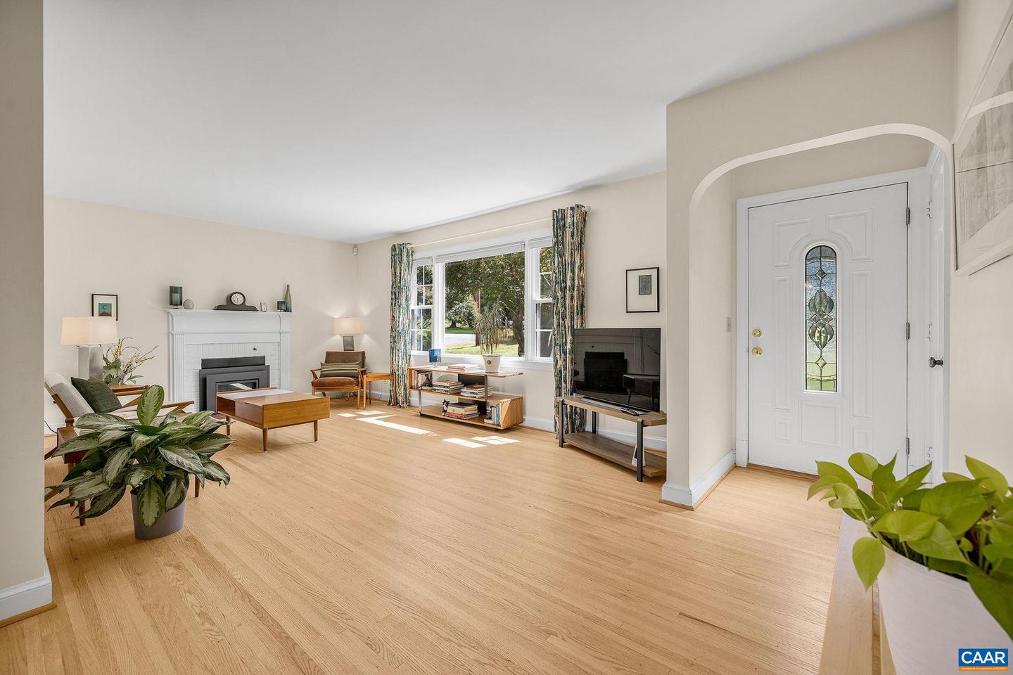 1623 SAINT ANNES RD, CHARLOTTESVILLE, Virginia 22901, 3 Bedrooms Bedrooms, ,2 BathroomsBathrooms,Residential,For sale,1623 SAINT ANNES RD,668505 MLS # 668505
