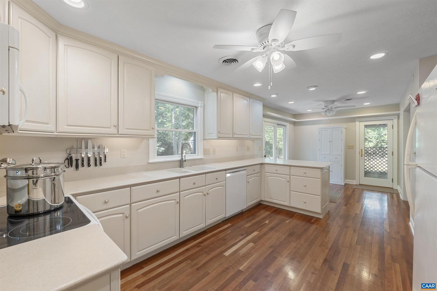2805 HUNTINGTON RD, CHARLOTTESVILLE, Virginia 22901, 4 Bedrooms Bedrooms, ,2 BathroomsBathrooms,Residential,For sale,2805 HUNTINGTON RD,668553 MLS # 668553