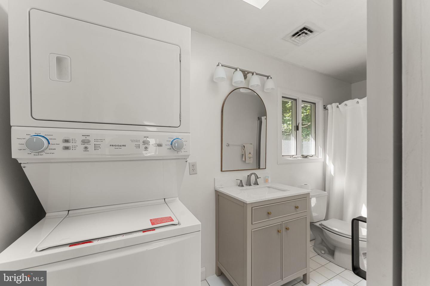 975 WILTON CREEK RD, HARTFIELD, Virginia 23071, 2 Bedrooms Bedrooms, ,2 BathroomsBathrooms,Residential,For sale,975 WILTON CREEK RD,VAMX2000252 MLS # VAMX2000252