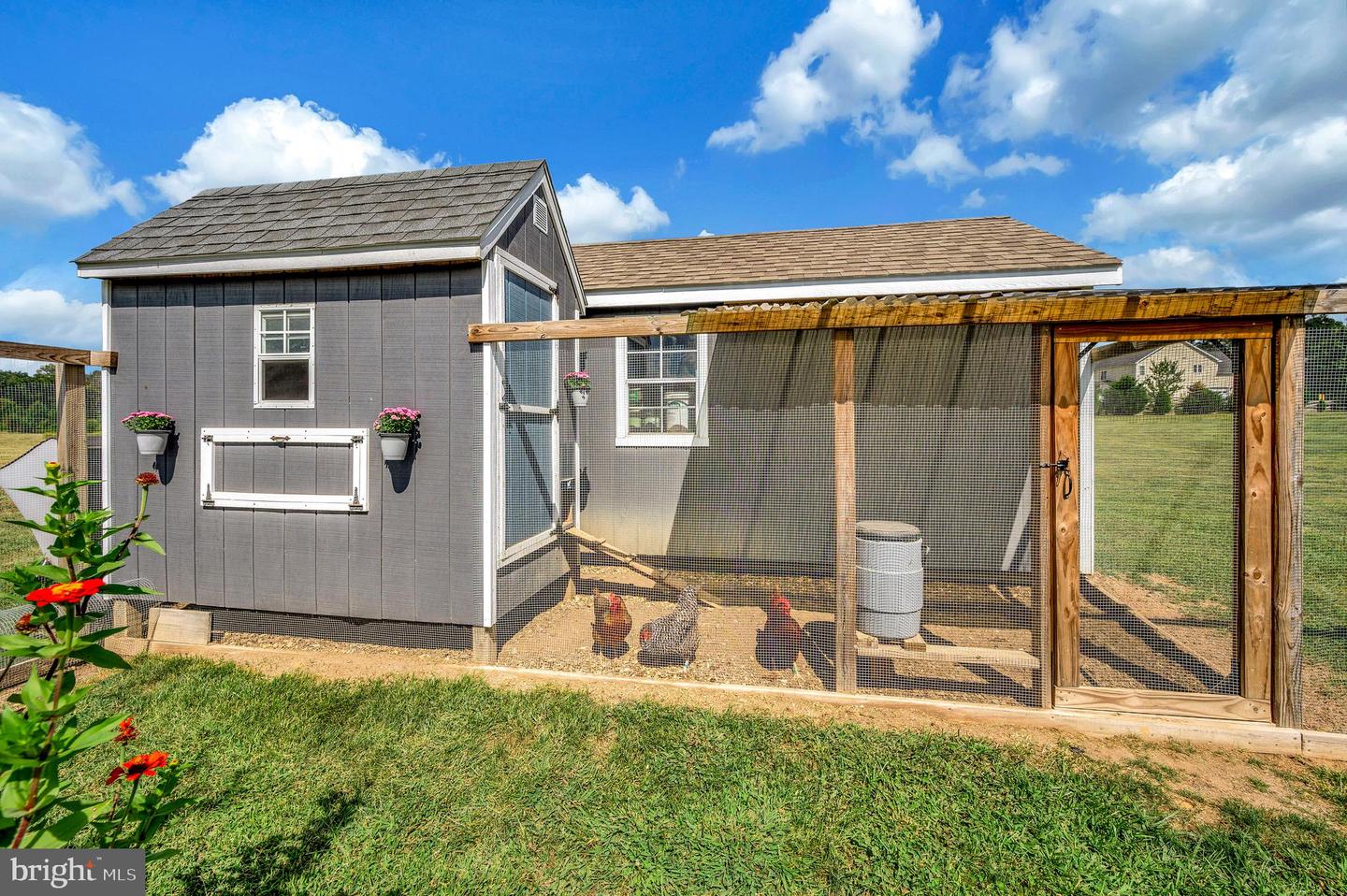 10905 JUSTABOUT FARMS LN, NOKESVILLE, Virginia 20181, 6 Bedrooms Bedrooms, ,4 BathroomsBathrooms,Residential,For sale,10905 JUSTABOUT FARMS LN,VAPW2103300 MLS # VAPW2103300