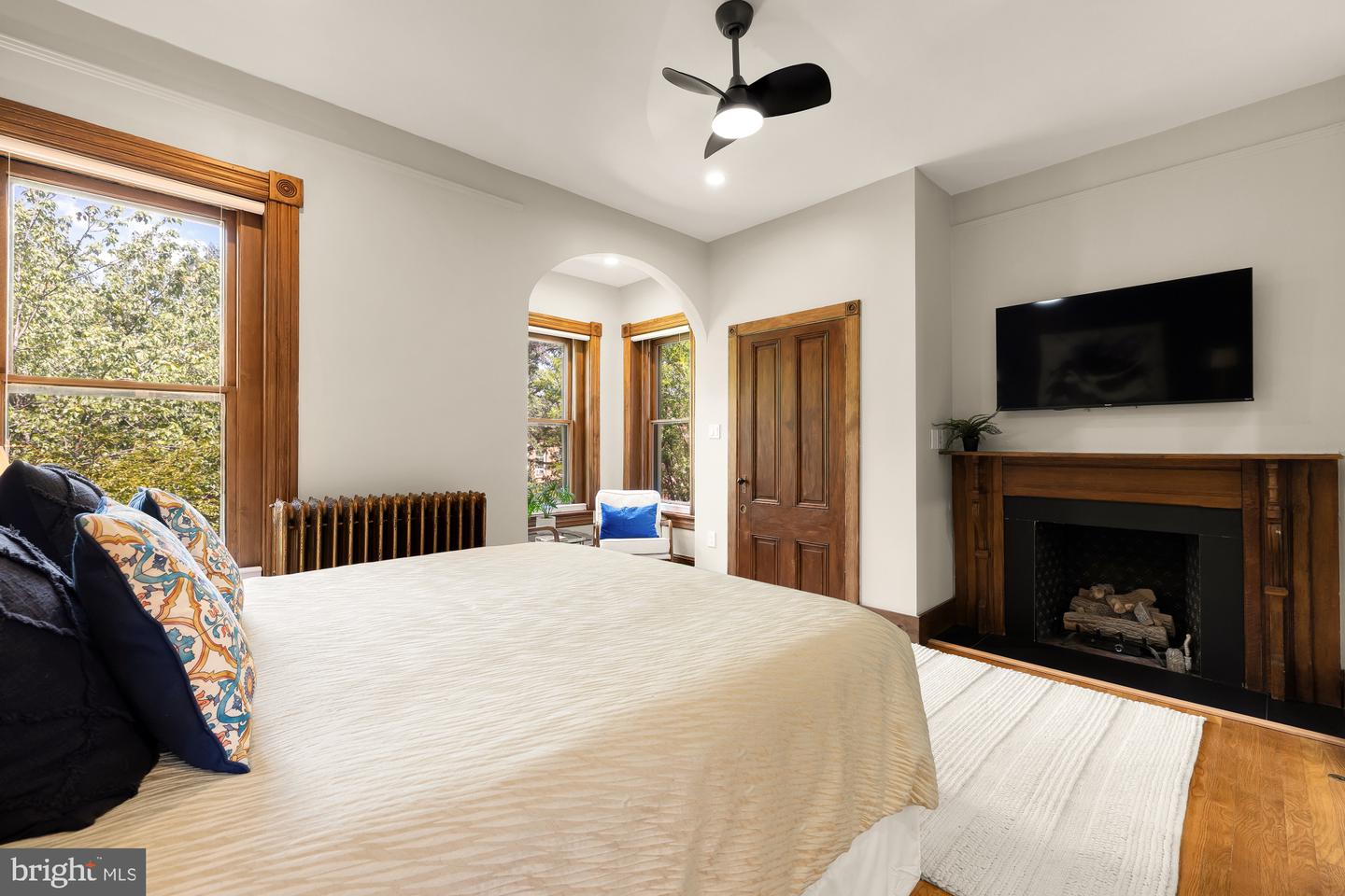 1214 T ST NW, WASHINGTON, District Of Columbia 20009, 6 Bedrooms Bedrooms, ,4 BathroomsBathrooms,Residential,For sale,1214 T ST NW,DCDC2220474 MLS # DCDC2220474