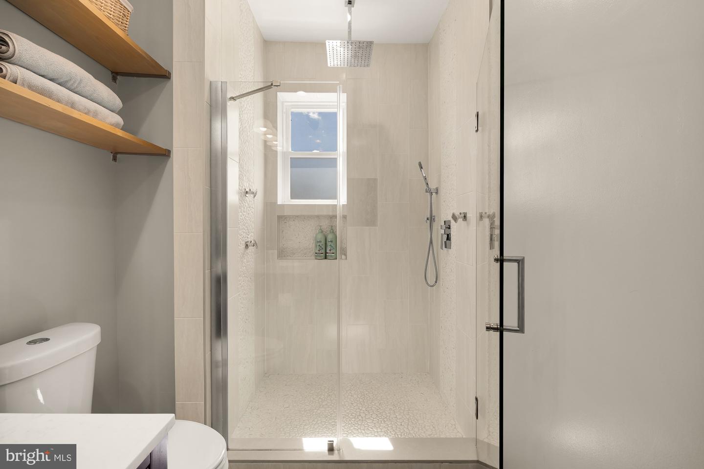1214 T ST NW, WASHINGTON, District Of Columbia 20009, 6 Bedrooms Bedrooms, ,4 BathroomsBathrooms,Residential,For sale,1214 T ST NW,DCDC2220474 MLS # DCDC2220474