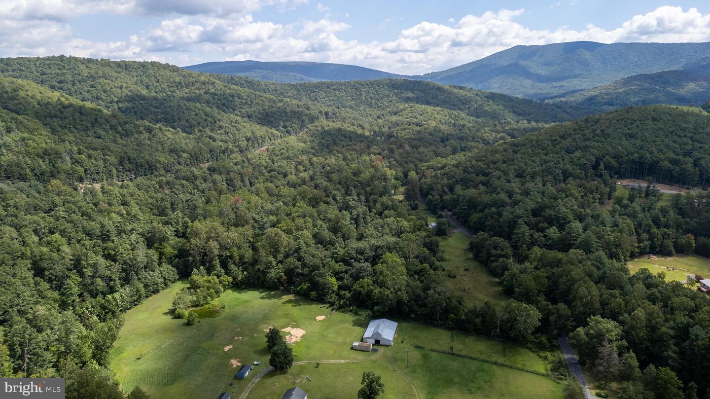 2903 DRY RUN RD, LURAY, Virginia 22835, 2 Bedrooms Bedrooms, ,1 BathroomBathrooms,Residential,For sale,2903 DRY RUN RD,VAPA2005322 MLS # VAPA2005322