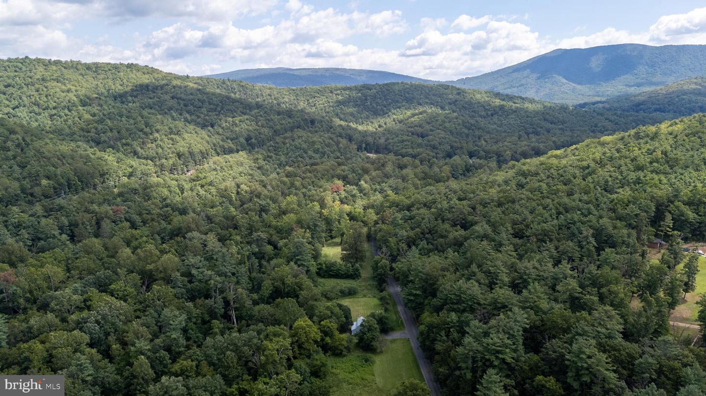 2903 DRY RUN RD, LURAY, Virginia 22835, 2 Bedrooms Bedrooms, ,1 BathroomBathrooms,Residential,For sale,2903 DRY RUN RD,VAPA2005322 MLS # VAPA2005322
