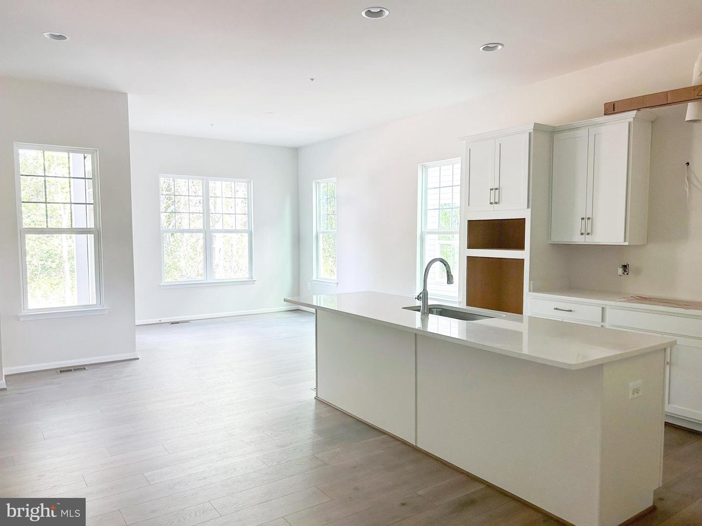 9293 CRESTVIEW RIDGE DR, BRISTOW, Virginia 20136, 4 Bedrooms Bedrooms, ,3 BathroomsBathrooms,Residential,For sale,9293 CRESTVIEW RIDGE DR,VAPW2103352 MLS # VAPW2103352