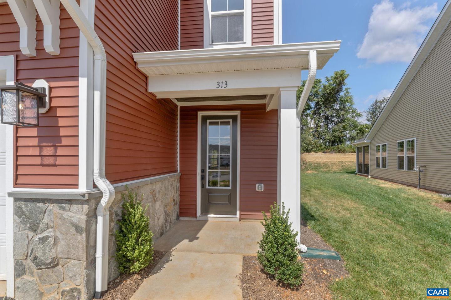 313 SPRINGDALE RD, WAYNESBORO, Virginia 22980, 3 Bedrooms Bedrooms, ,2 BathroomsBathrooms,Residential,For sale,313 SPRINGDALE RD,668621 MLS # 668621