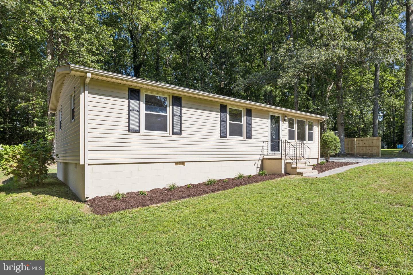 8617 SEAYS RD, SPOTSYLVANIA, Virginia 22551, 3 Bedrooms Bedrooms, ,1 BathroomBathrooms,Residential,For sale,8617 SEAYS RD,VASP2036056 MLS # VASP2036056