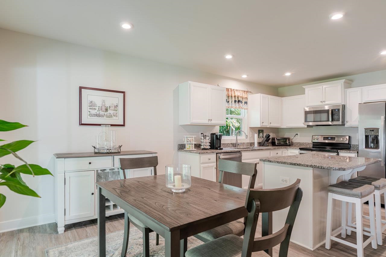 82 SHORT PEAK DR, MCGAHEYSVILLE, Virginia 22840, 3 Bedrooms Bedrooms, ,2 BathroomsBathrooms,Residential,82 SHORT PEAK DR,668656 MLS # 668656