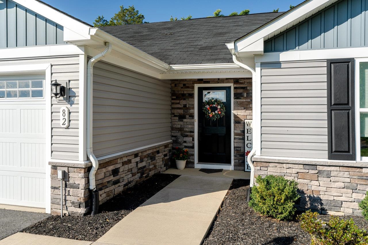 82 SHORT PEAK DR, MCGAHEYSVILLE, Virginia 22840, 3 Bedrooms Bedrooms, ,2 BathroomsBathrooms,Residential,82 SHORT PEAK DR,668656 MLS # 668656