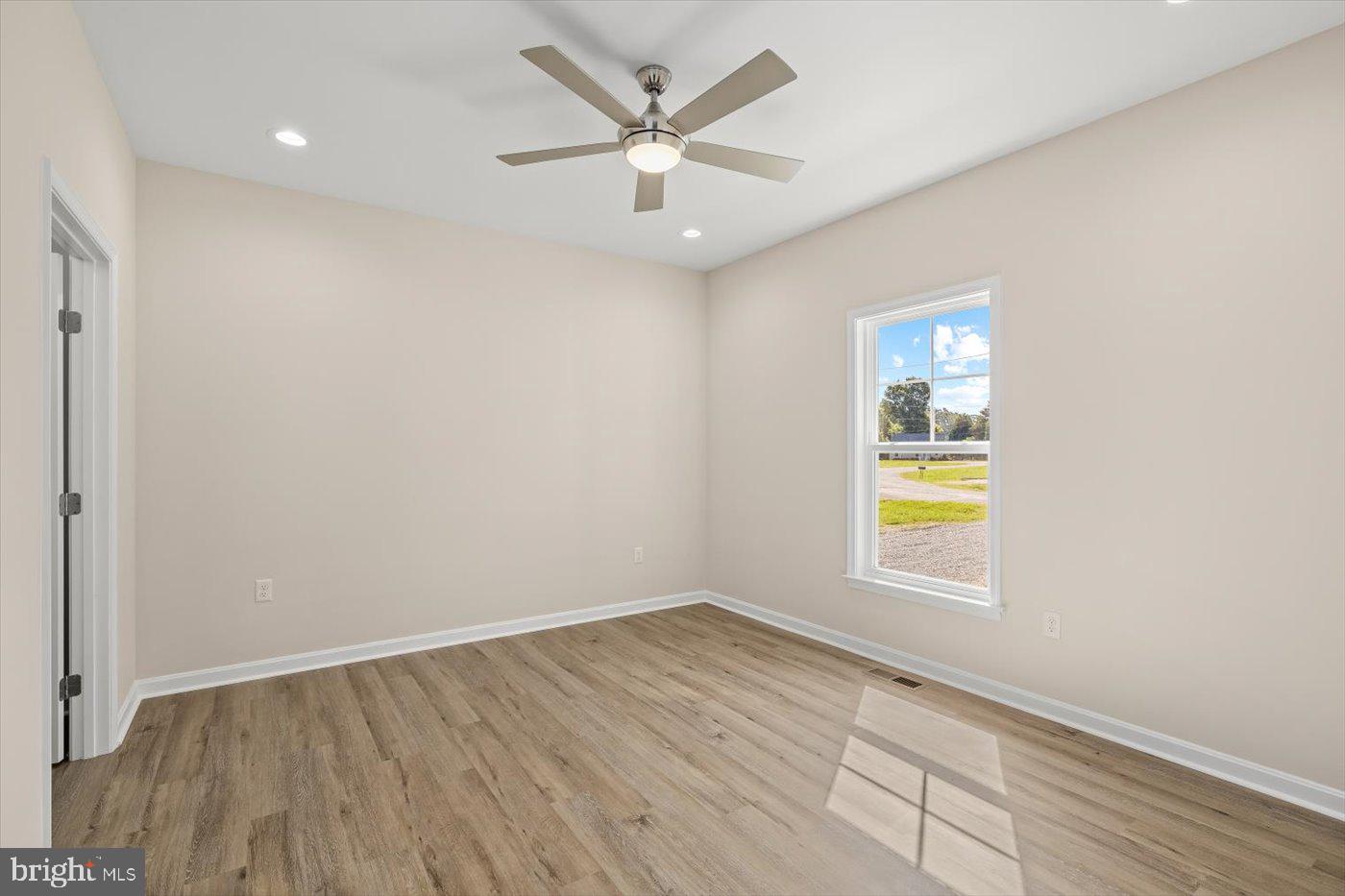 1419 S. GLEBE RD, MONTROSS, Virginia 22520, 3 Bedrooms Bedrooms, ,2 BathroomsBathrooms,Residential,For sale,1419 S. GLEBE RD,VAWE2009696 MLS # VAWE2009696