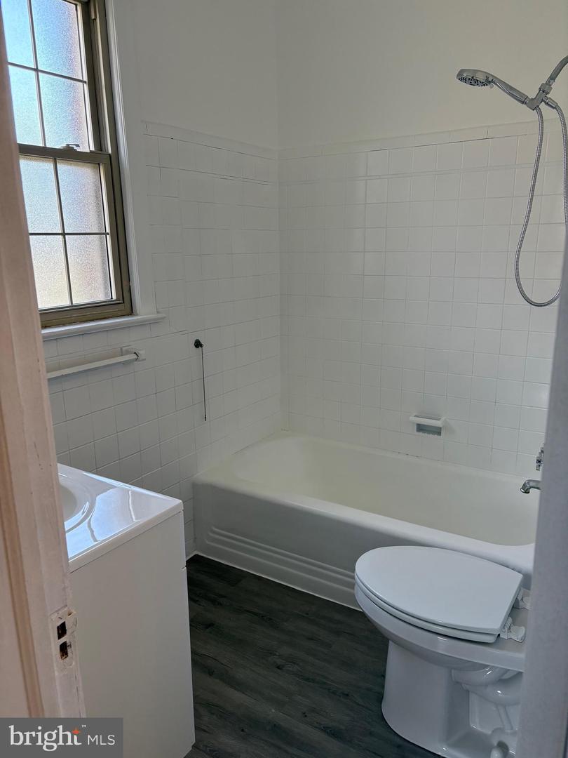 6722 3RD ST NW #204, WASHINGTON, District Of Columbia 20012, 1 Bedroom Bedrooms, ,1 BathroomBathrooms,Residential,For sale,6722 3RD ST NW #204,DCDC2187610 MLS # DCDC2187610